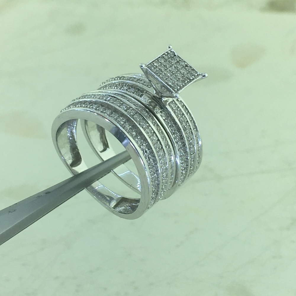 10k Gold His & Her Diamond Engagement Bridal Set